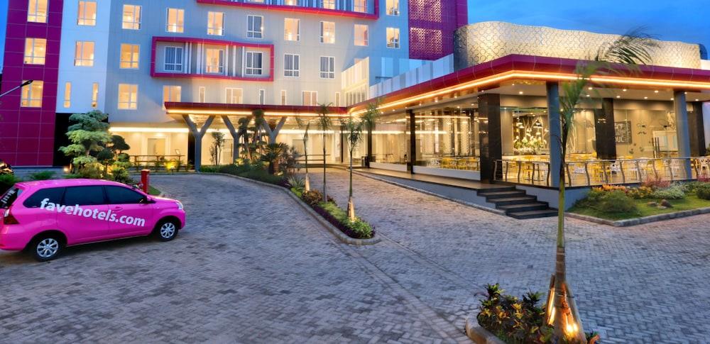 Favehotel Tuban Tuban  Eksteriør billede